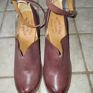 NWOT Kork-Ease Women's Burgundy Leather Heels